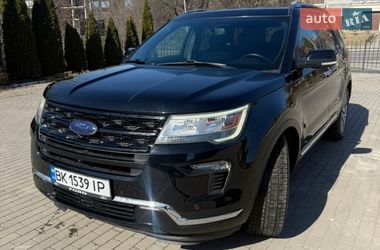 Позашляховик / Кросовер Ford Explorer 2017 в Рівному