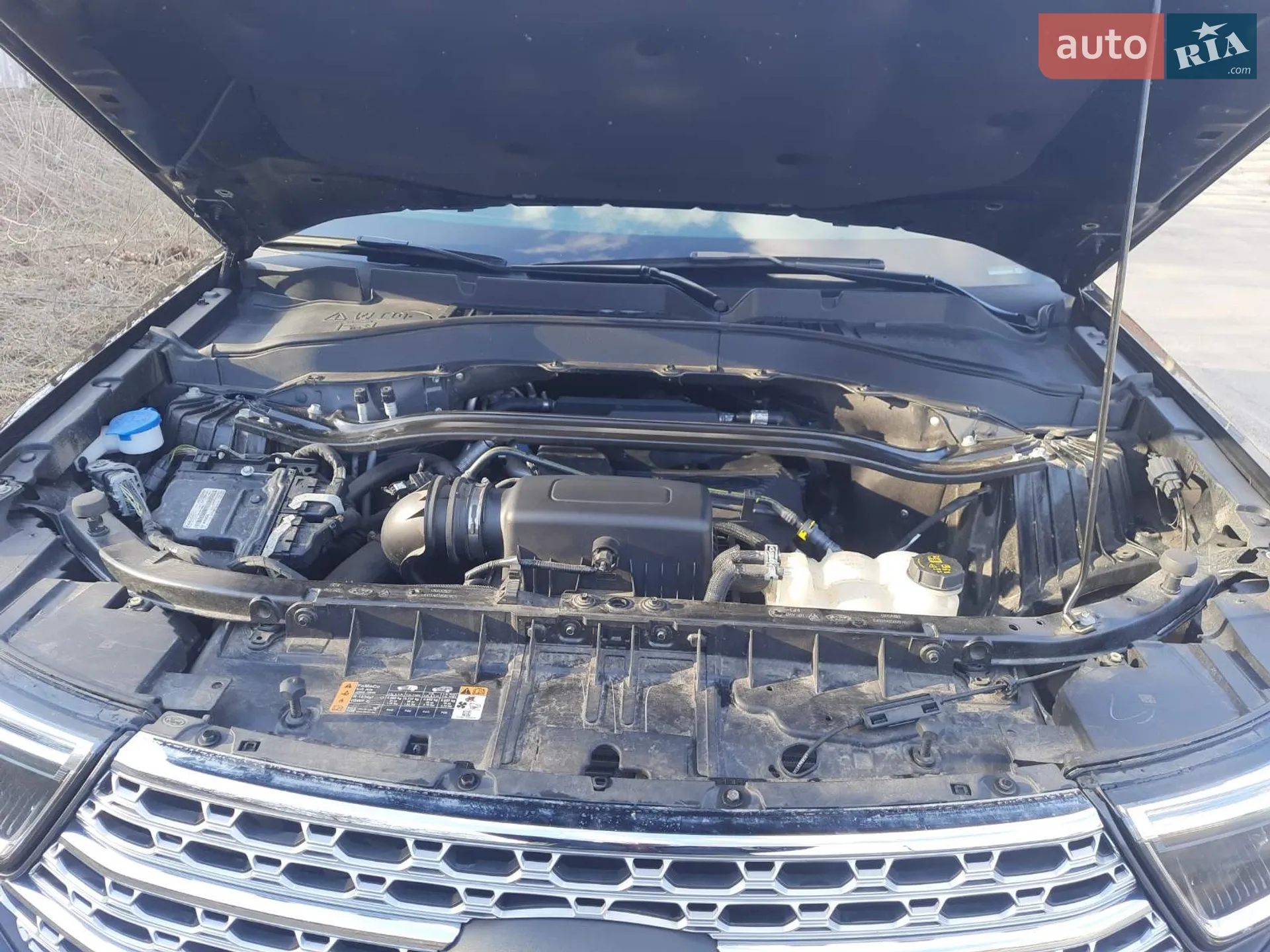 2020 Ford Explorer - мініатюра 3
