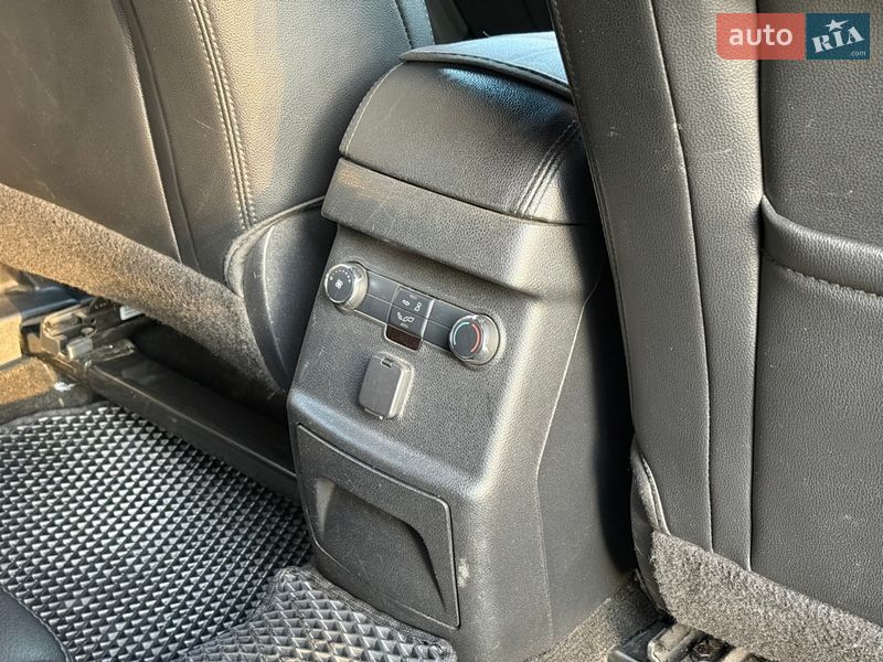 Внедорожник / Кроссовер Ford Explorer 2015 в Киеве фото 41 Внедорожник / Кроссовер Ford Explorer 2015 в Киеве