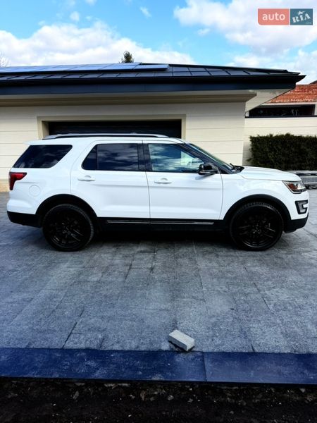 Позашляховик / Кросовер Ford Explorer 2017 в Львові