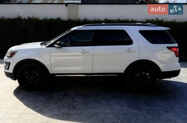 Позашляховик / Кросовер Ford Explorer 2017 в Львові