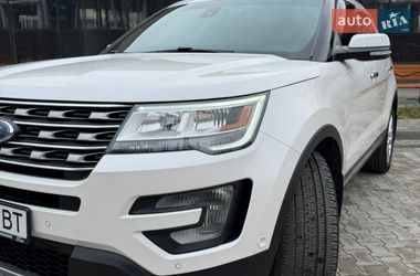Внедорожник / Кроссовер Ford Explorer 2016 в Черновцах