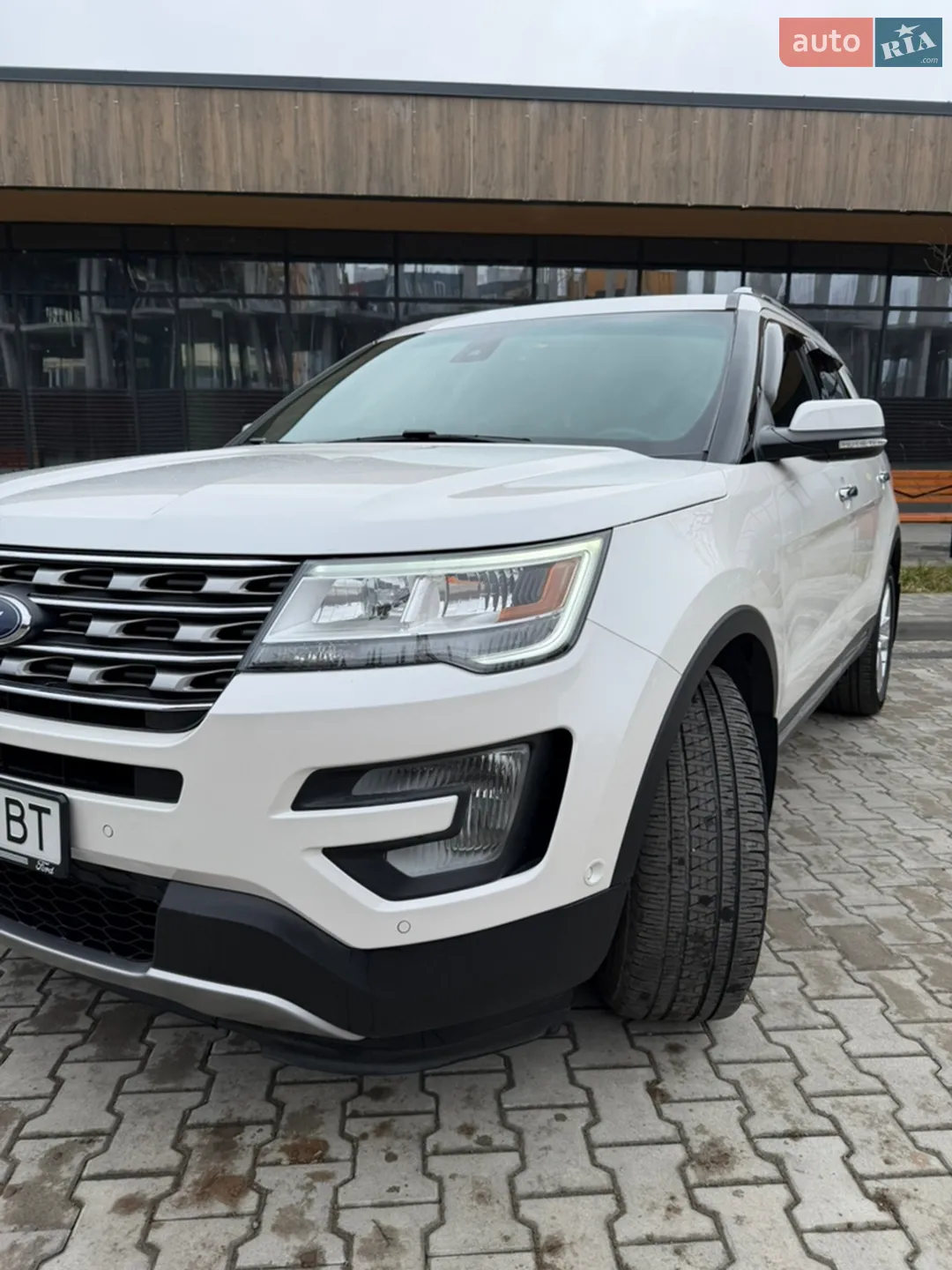 2016 Ford Explorer - мініатюра 4