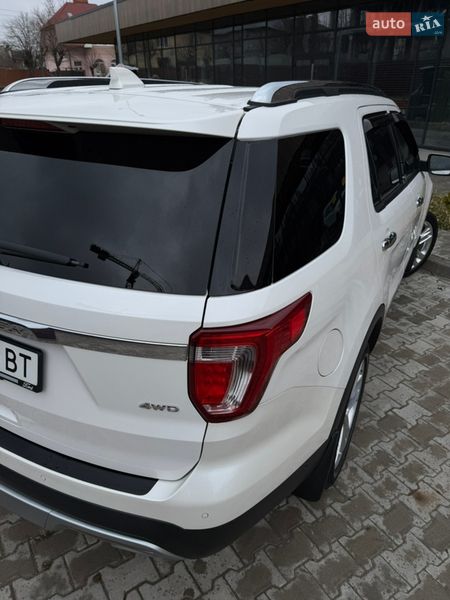 Внедорожник / Кроссовер Ford Explorer 2016 в Черновцах