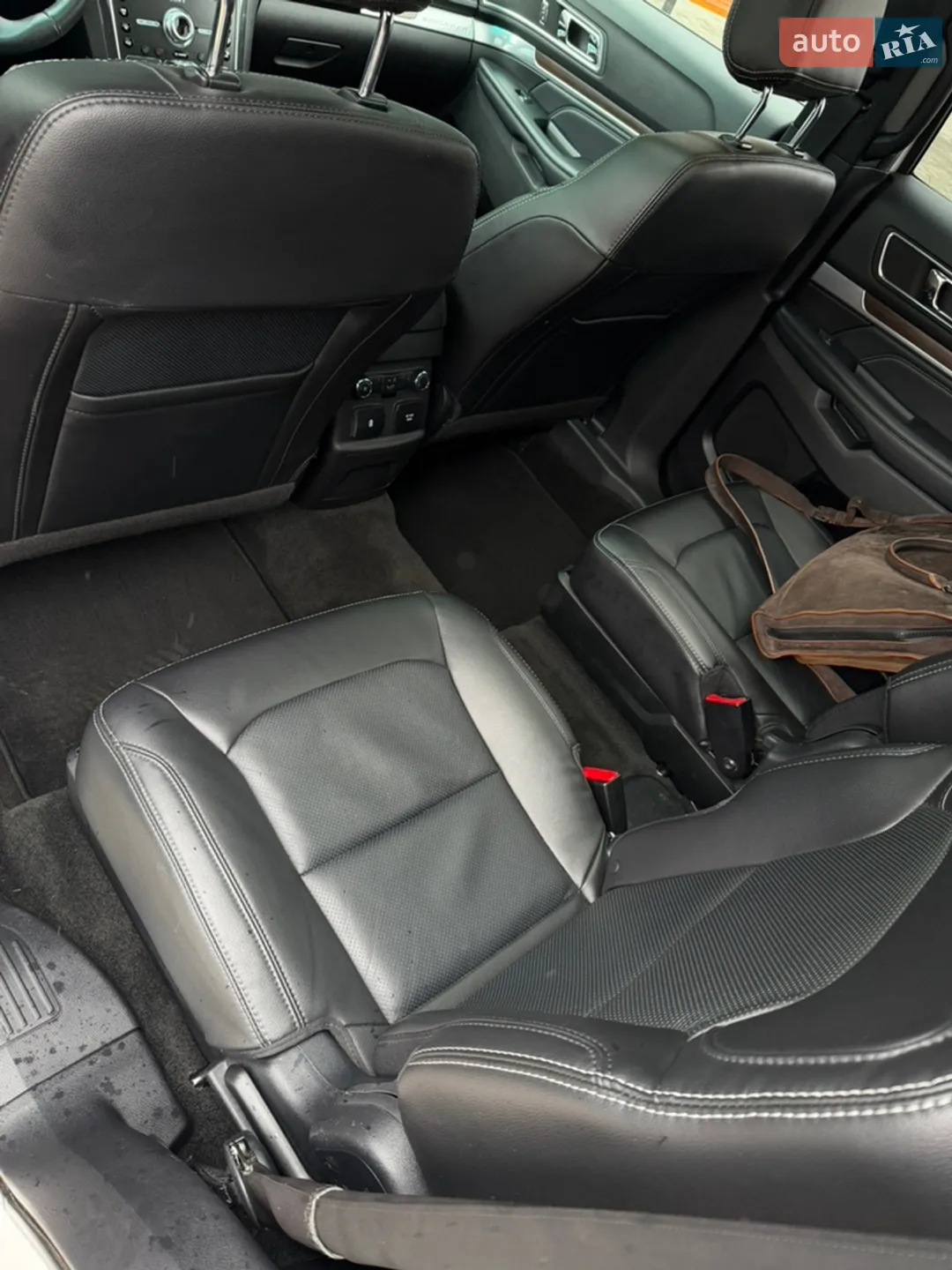 2016 Ford Explorer - мініатюра 45
