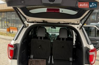 Внедорожник / Кроссовер Ford Explorer 2016 в Черновцах
