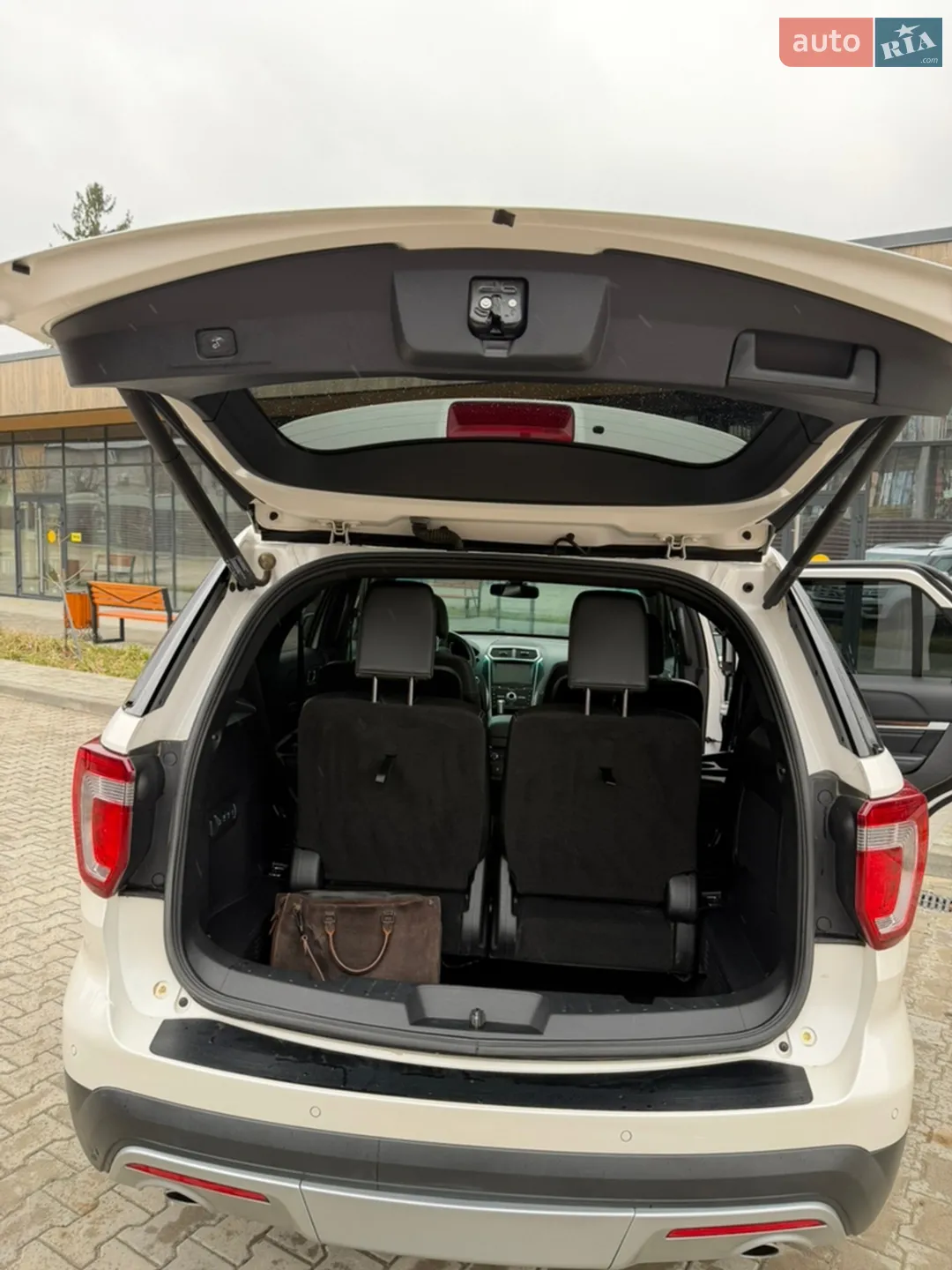 2016 Ford Explorer - мініатюра 19