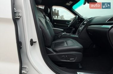 Внедорожник / Кроссовер Ford Explorer 2016 в Черновцах