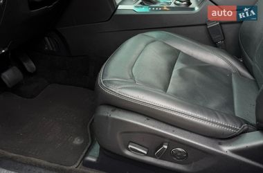 Внедорожник / Кроссовер Ford Explorer 2016 в Черновцах