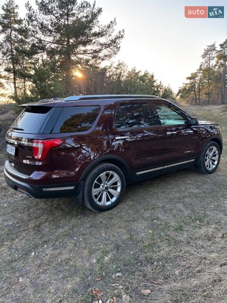 Позашляховик / Кросовер Ford Explorer 2018 в Кременці