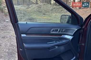 Позашляховик / Кросовер Ford Explorer 2018 в Кременці