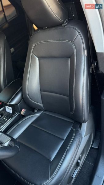 Внедорожник / Кроссовер Ford Explorer 2020 в Киеве