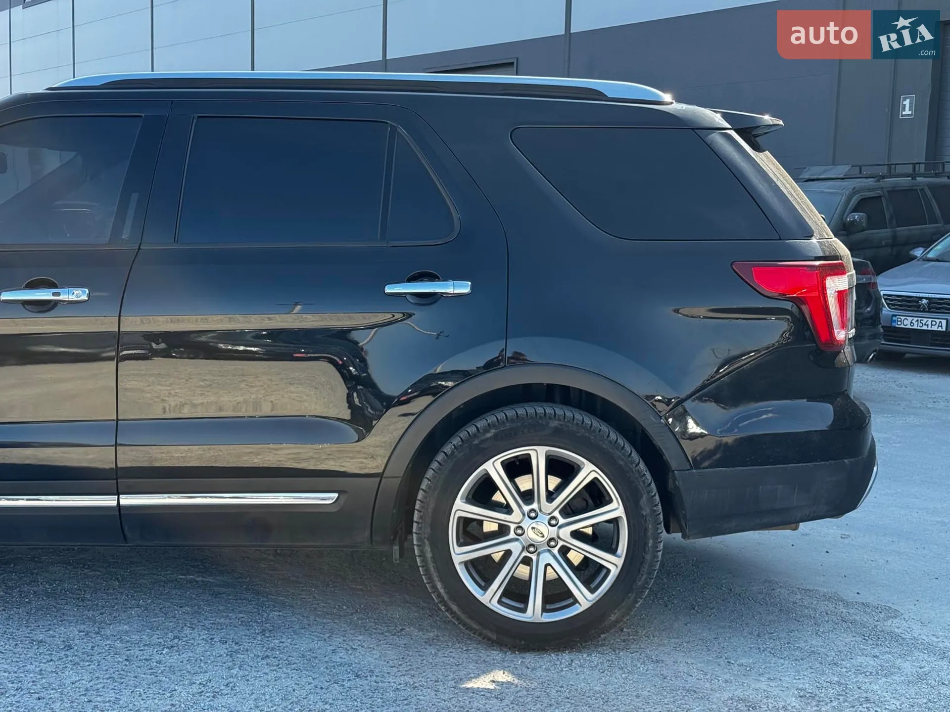 2016 Ford Explorer - мініатюра 12