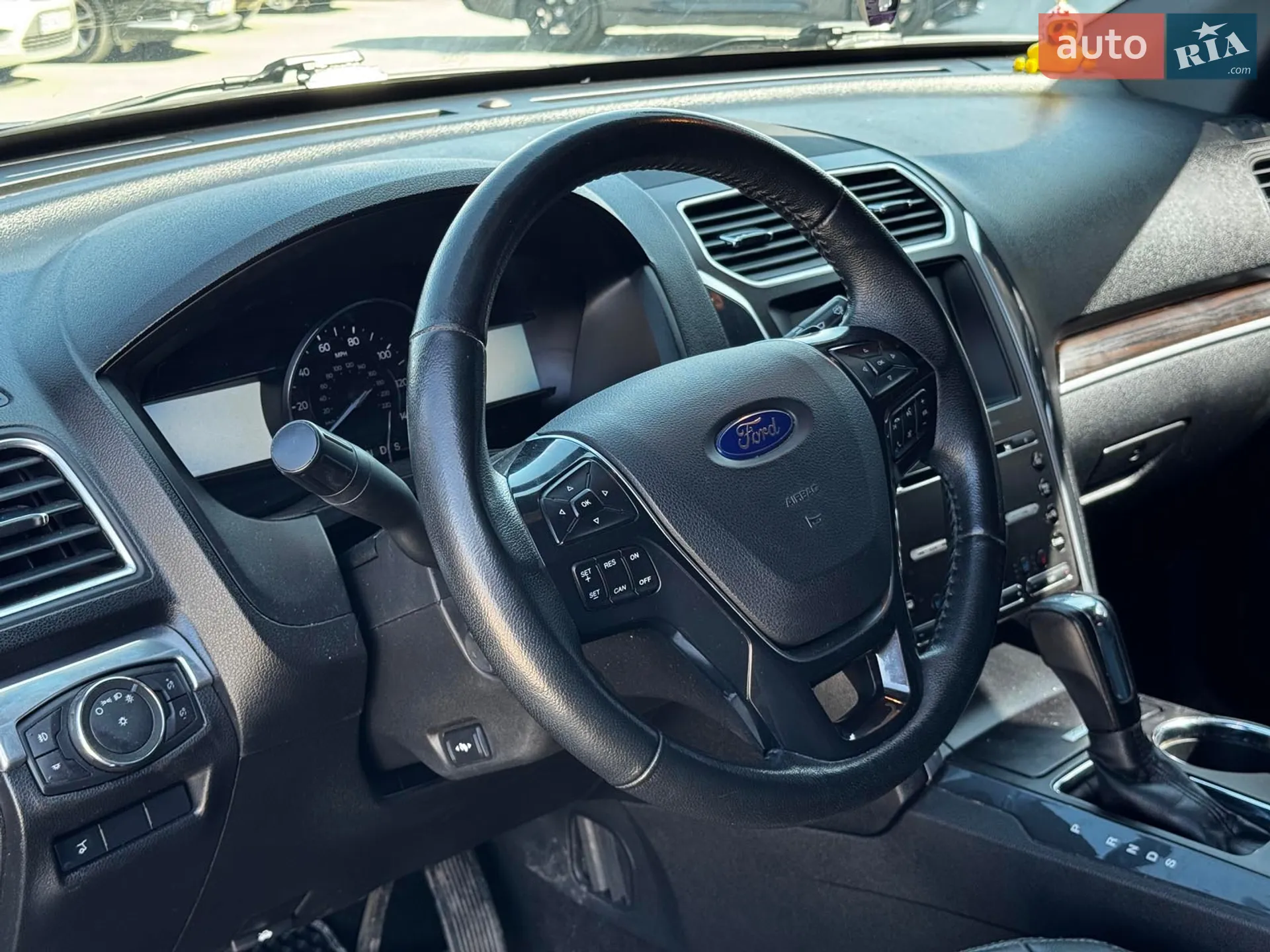 2016 Ford Explorer - мініатюра 15
