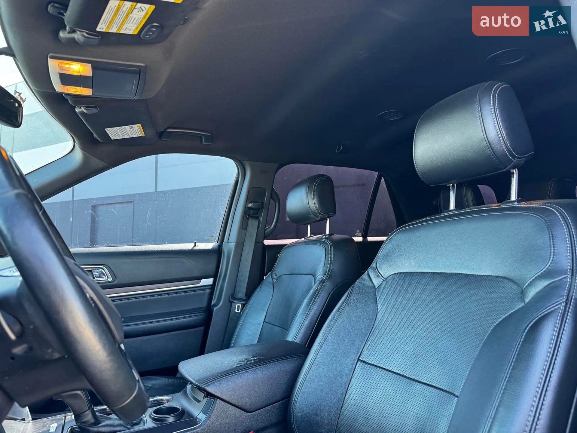 2016 Ford Explorer - мініатюра 20