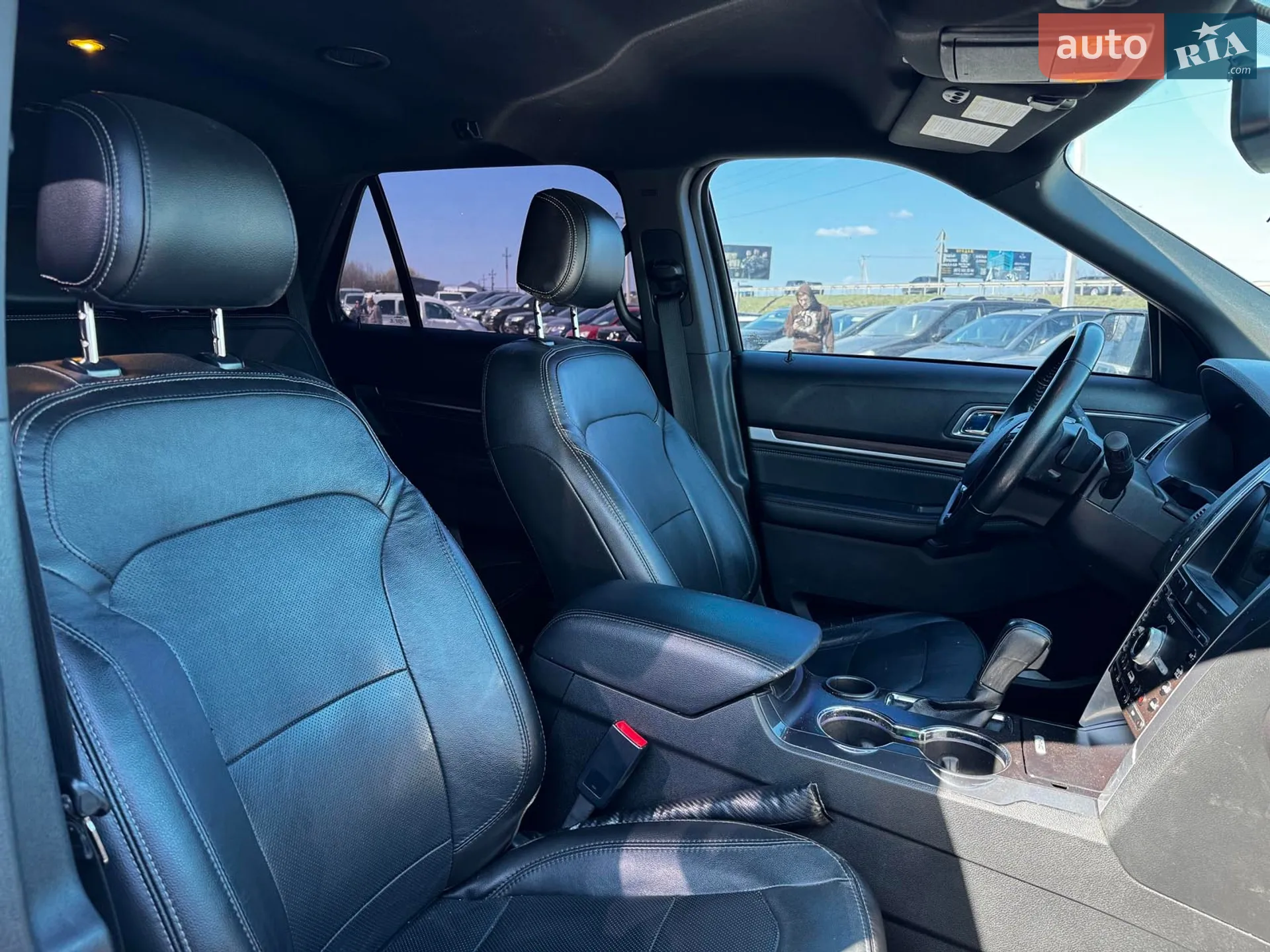 2016 Ford Explorer - мініатюра 30