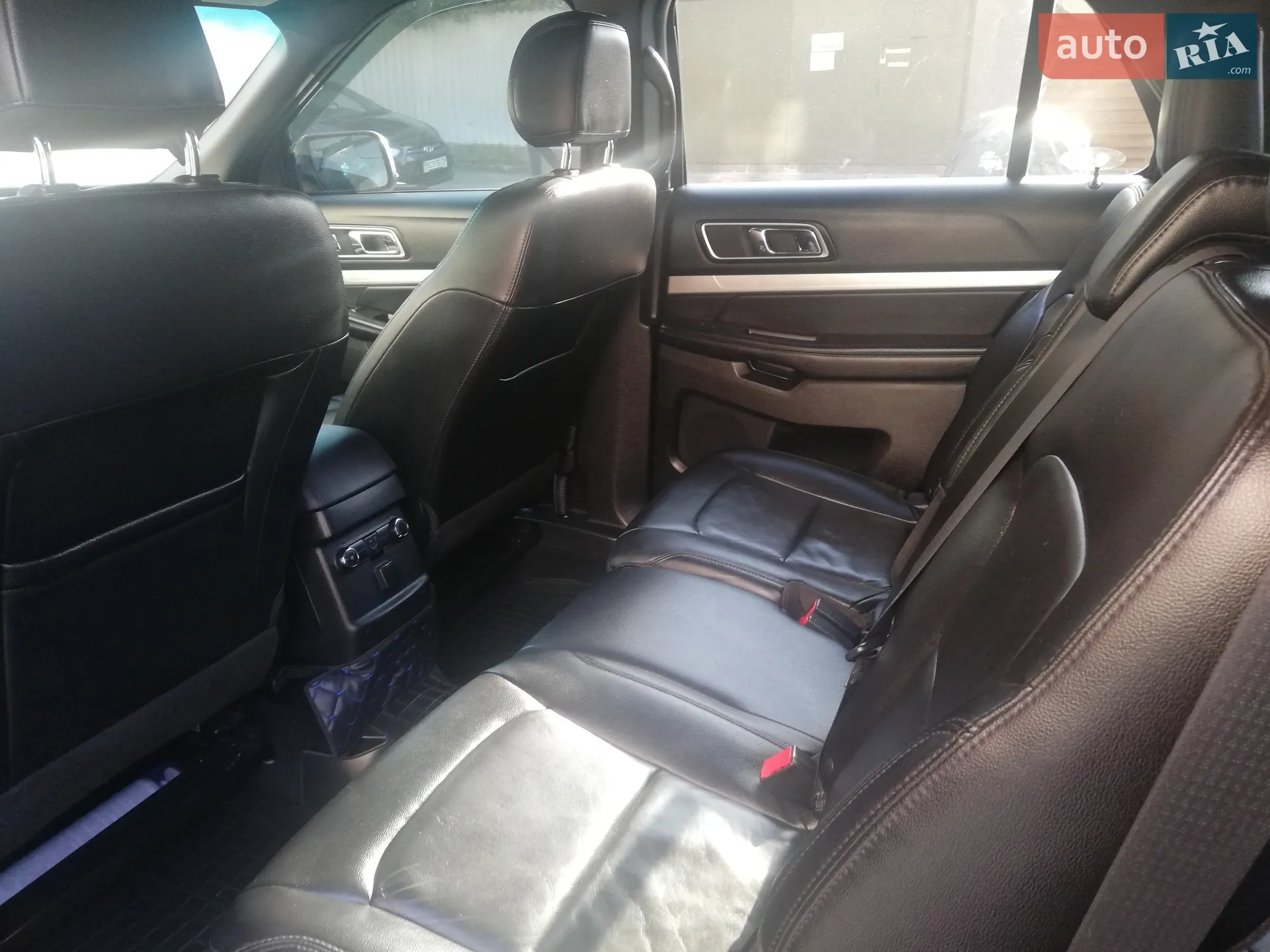 2015 Ford Explorer - мініатюра 15
