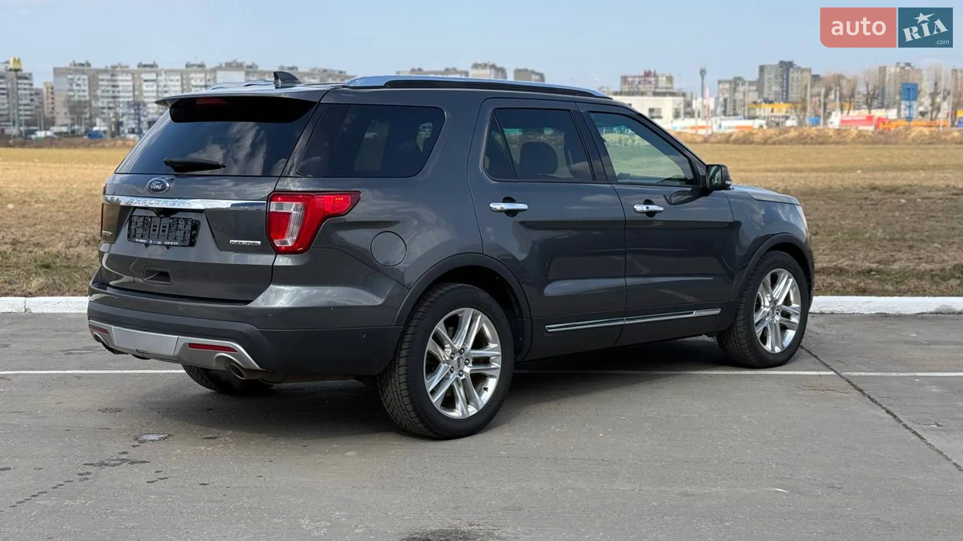 2015 Ford Explorer - мініатюра 5