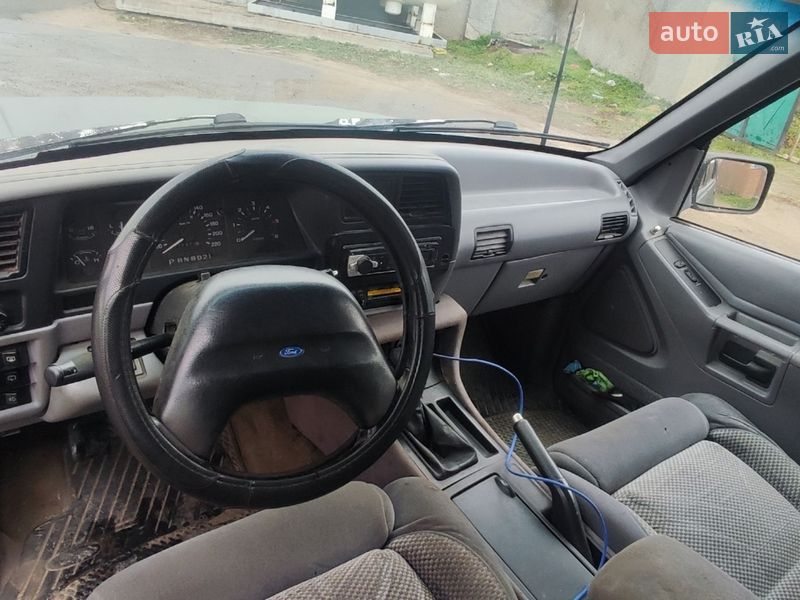 Позашляховик / Кросовер Ford Explorer 1993 в Вознесенську