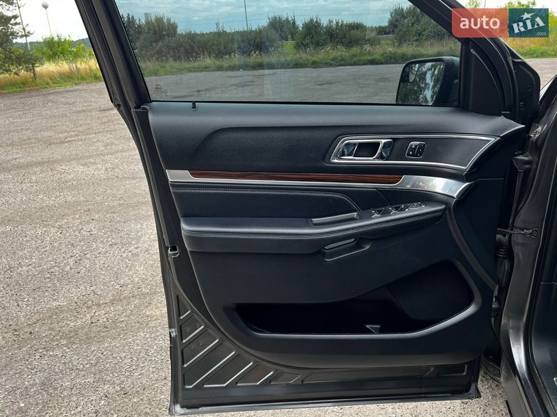 Внедорожник / Кроссовер Ford Explorer 2017 в Львове фото 44 Внедорожник / Кроссовер Ford Explorer 2017 в Львове