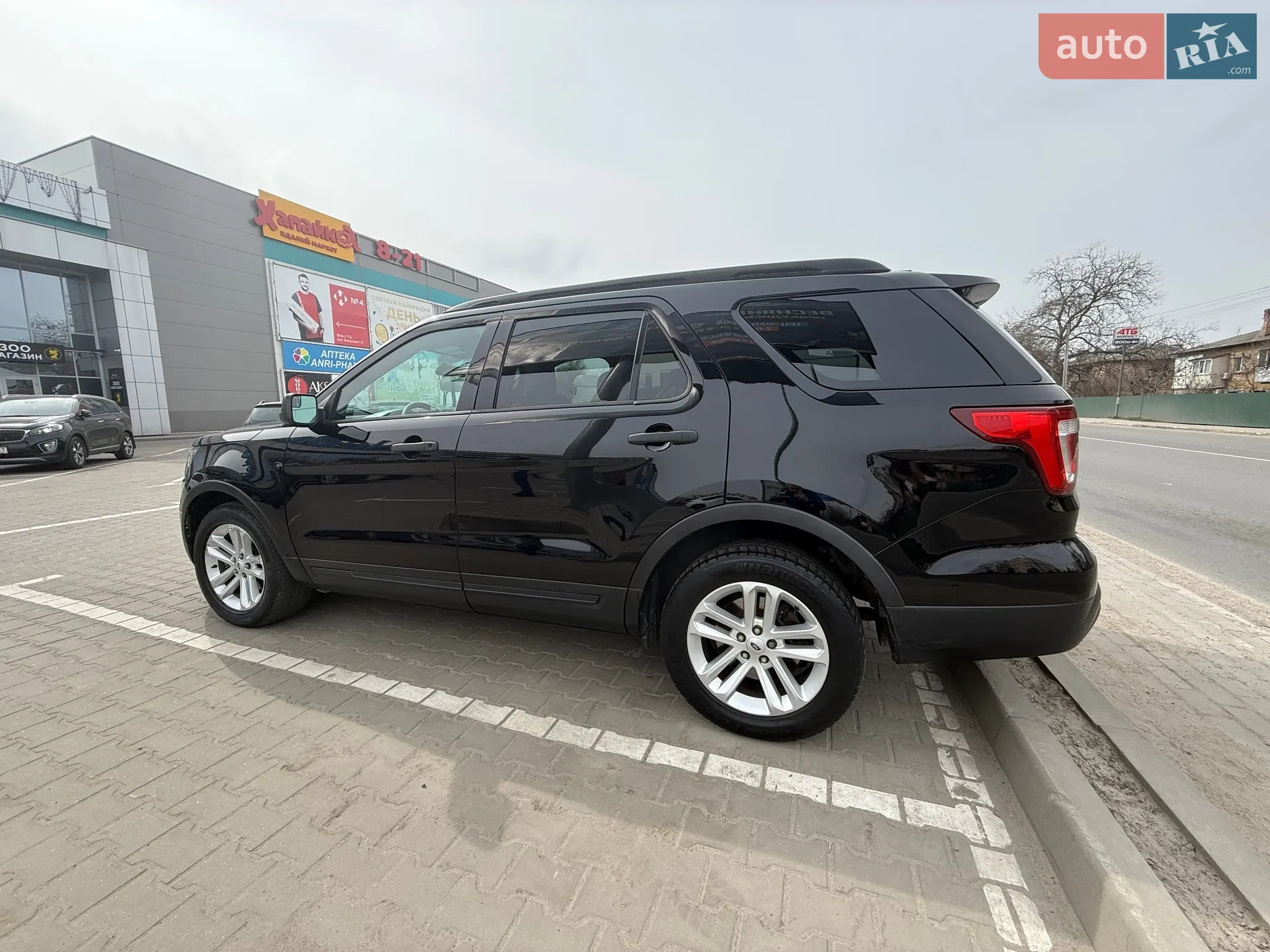 2015 Ford Explorer - мініатюра 8