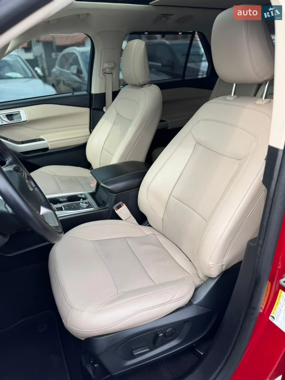 2021 Ford Explorer - мініатюра 15