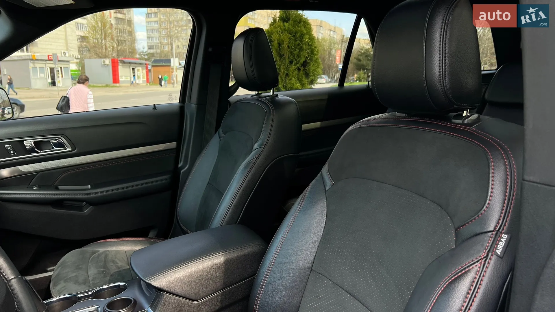 2019 Ford Explorer - мініатюра 26