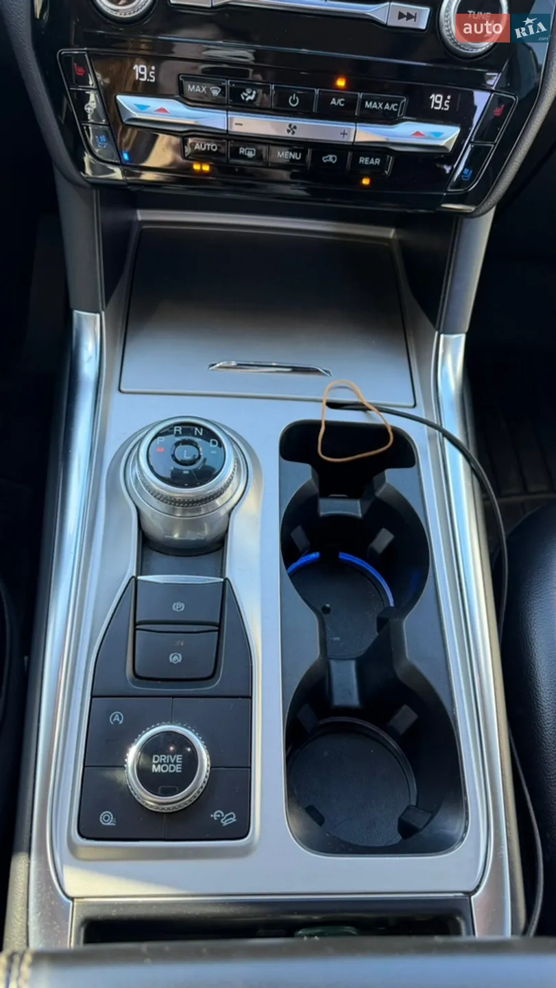 2021 Ford Explorer - мініатюра 19
