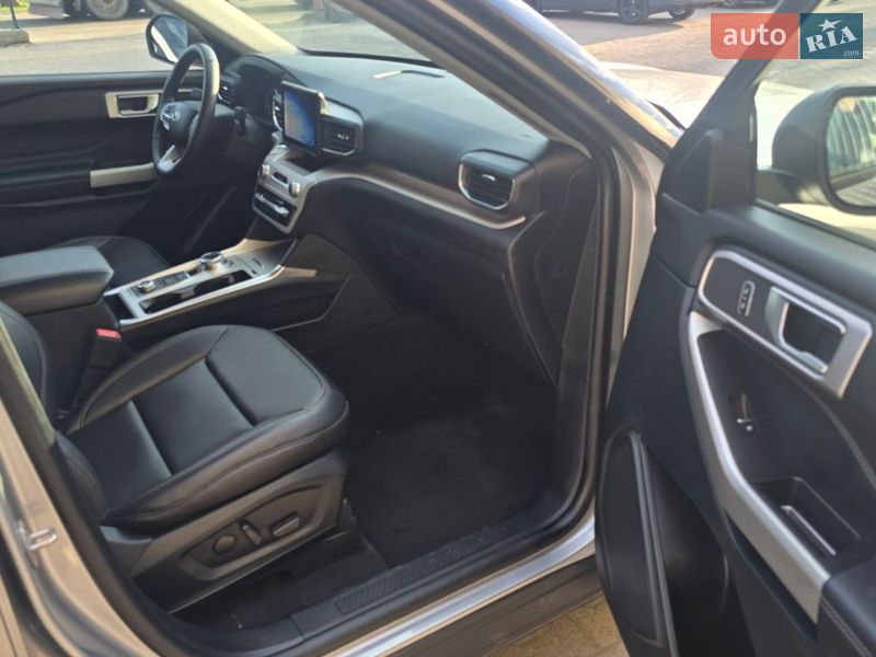 Позашляховик / Кросовер Ford Explorer 2023 в Кривому Розі