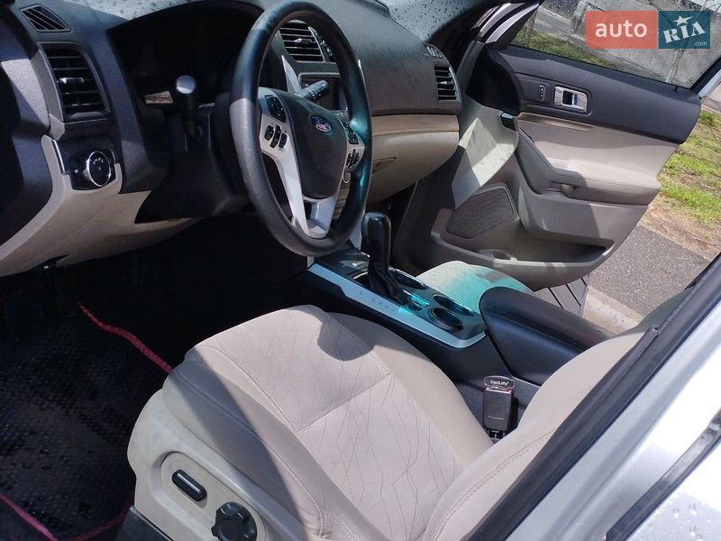 Позашляховик / Кросовер Ford Explorer 2013 в Києві
