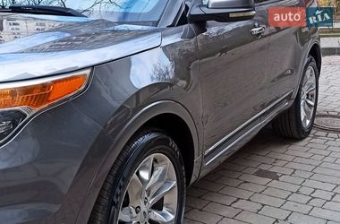 Позашляховик / Кросовер Ford Explorer 2011 в Чернівцях