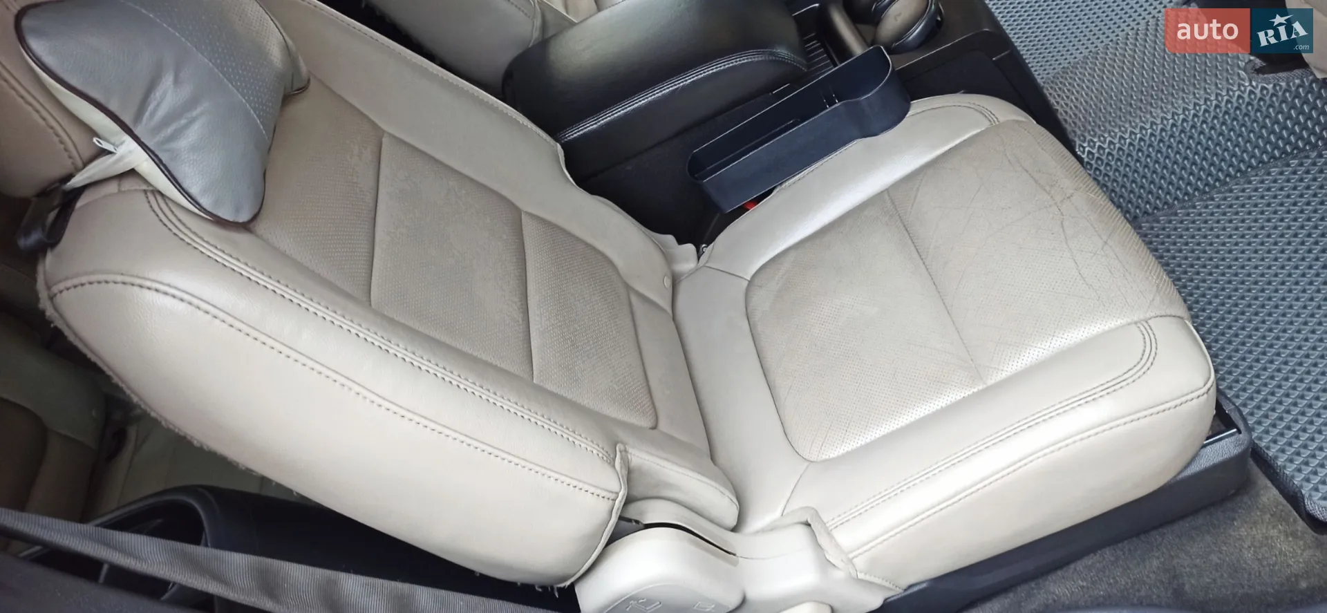 2011 Ford Explorer - мініатюра 75
