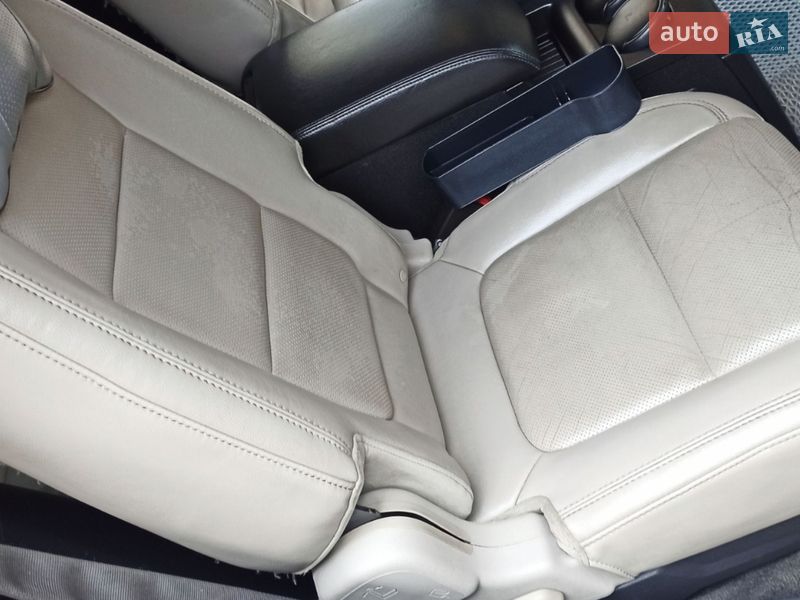 Позашляховик / Кросовер Ford Explorer 2011 в Чернівцях
