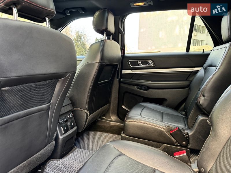 Позашляховик / Кросовер Ford Explorer 2017 в Одесі