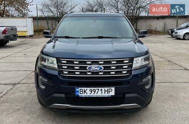 Позашляховик / Кросовер Ford Explorer 2016 в Вараші