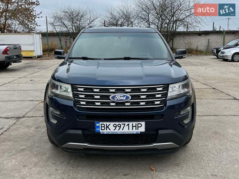 Позашляховик / Кросовер Ford Explorer 2016 в Вараші