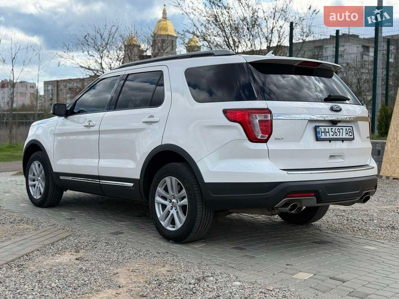 Внедорожник / Кроссовер Ford Explorer 2018 в Южном