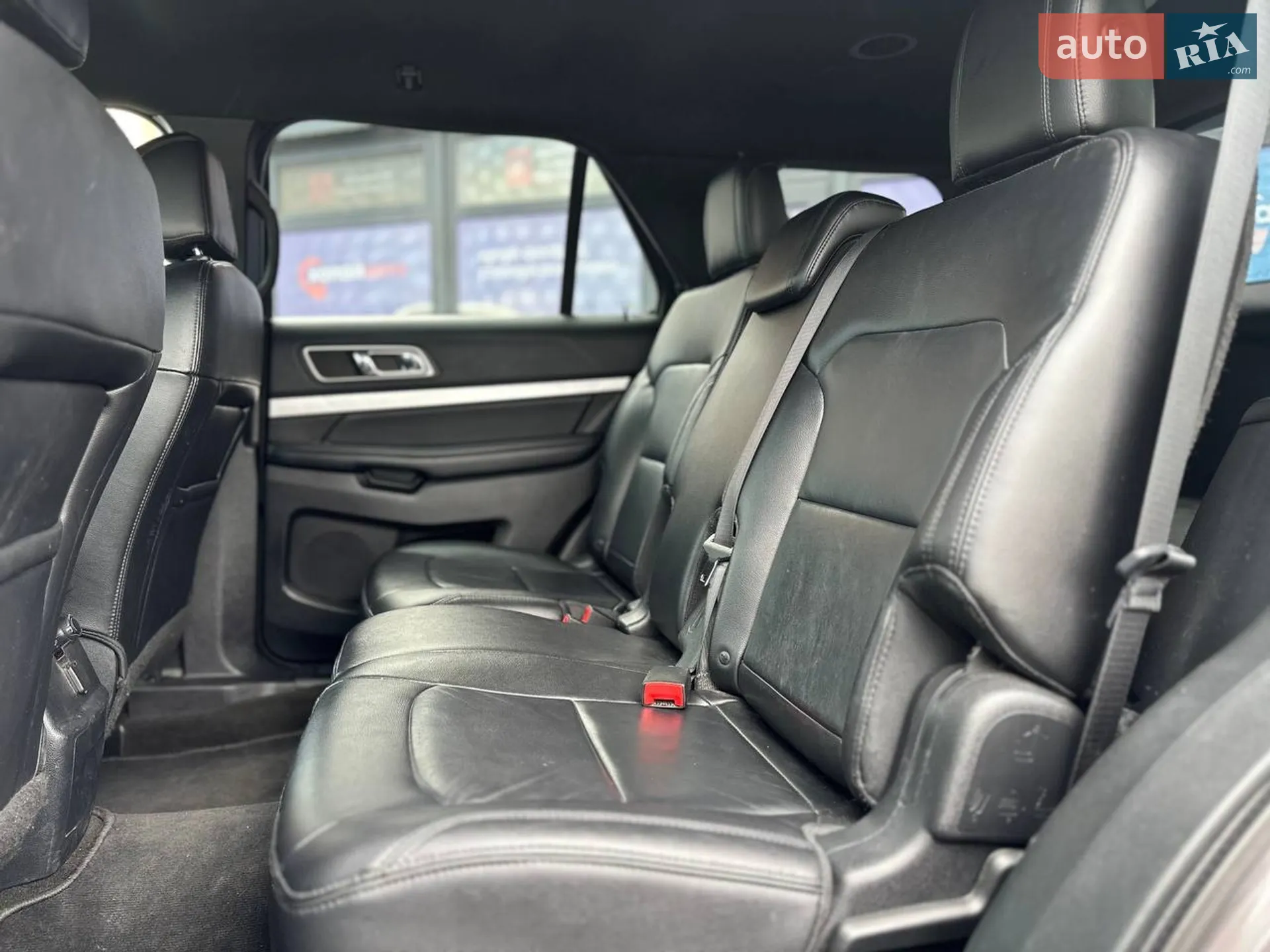 2018 Ford Explorer - мініатюра 18