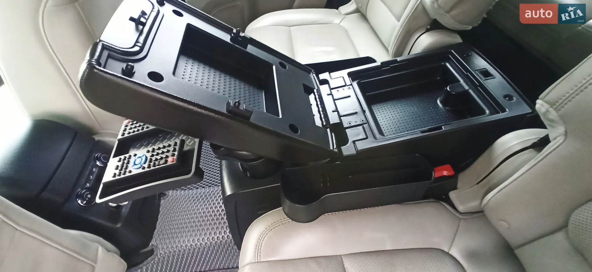 2011 Ford Explorer - мініатюра 80