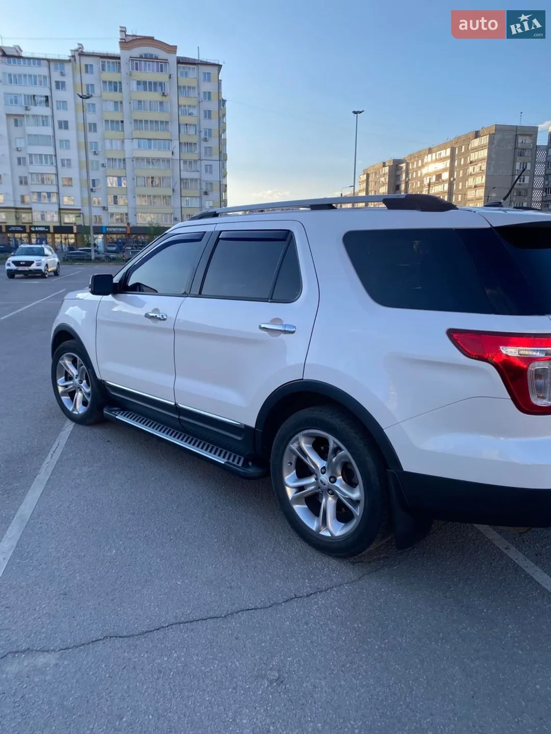 2013 Ford Explorer - мініатюра 14