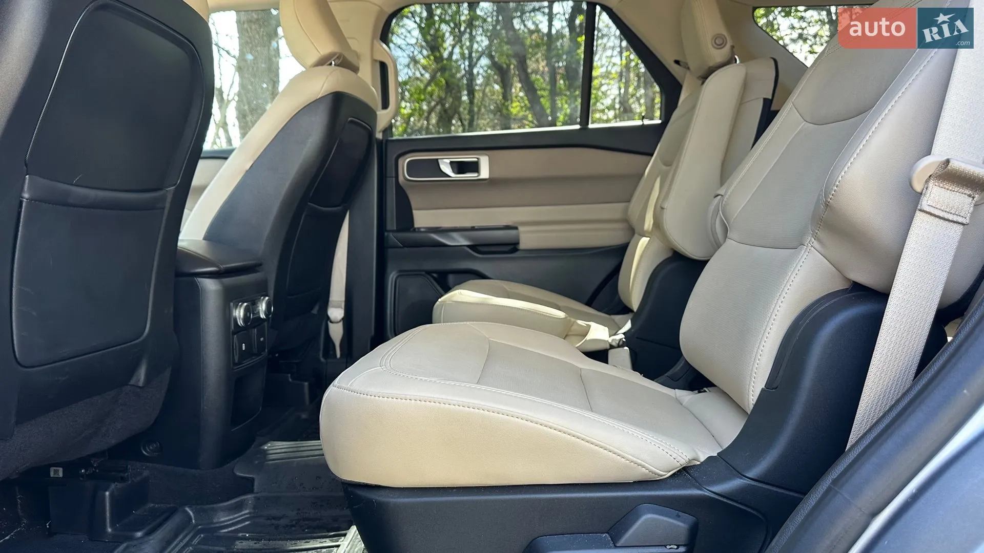 2020 Ford Explorer - мініатюра 10