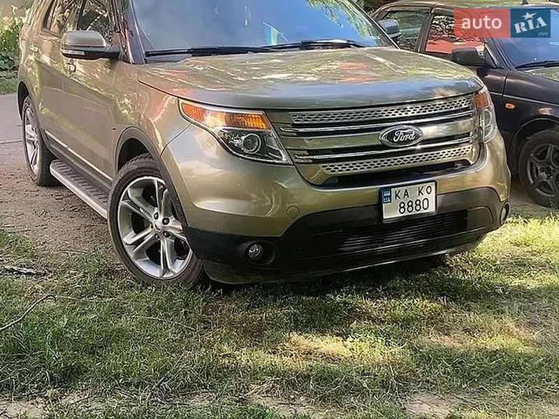 Позашляховик / Кросовер Ford Explorer 2013 в Ладижині