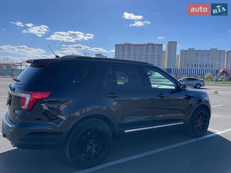 Внедорожник / Кроссовер Ford Explorer 2018 в Киеве фото 8 Внедорожник / Кроссовер Ford Explorer 2018 в Киеве