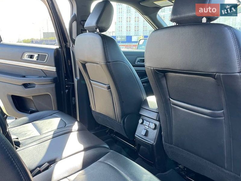 Внедорожник / Кроссовер Ford Explorer 2018 в Киеве фото 12 Внедорожник / Кроссовер Ford Explorer 2018 в Киеве