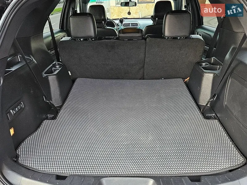 Ford Explorer 2016 VIN 1FM5K8FH1GGC00782 фото оголошення 9 з 66