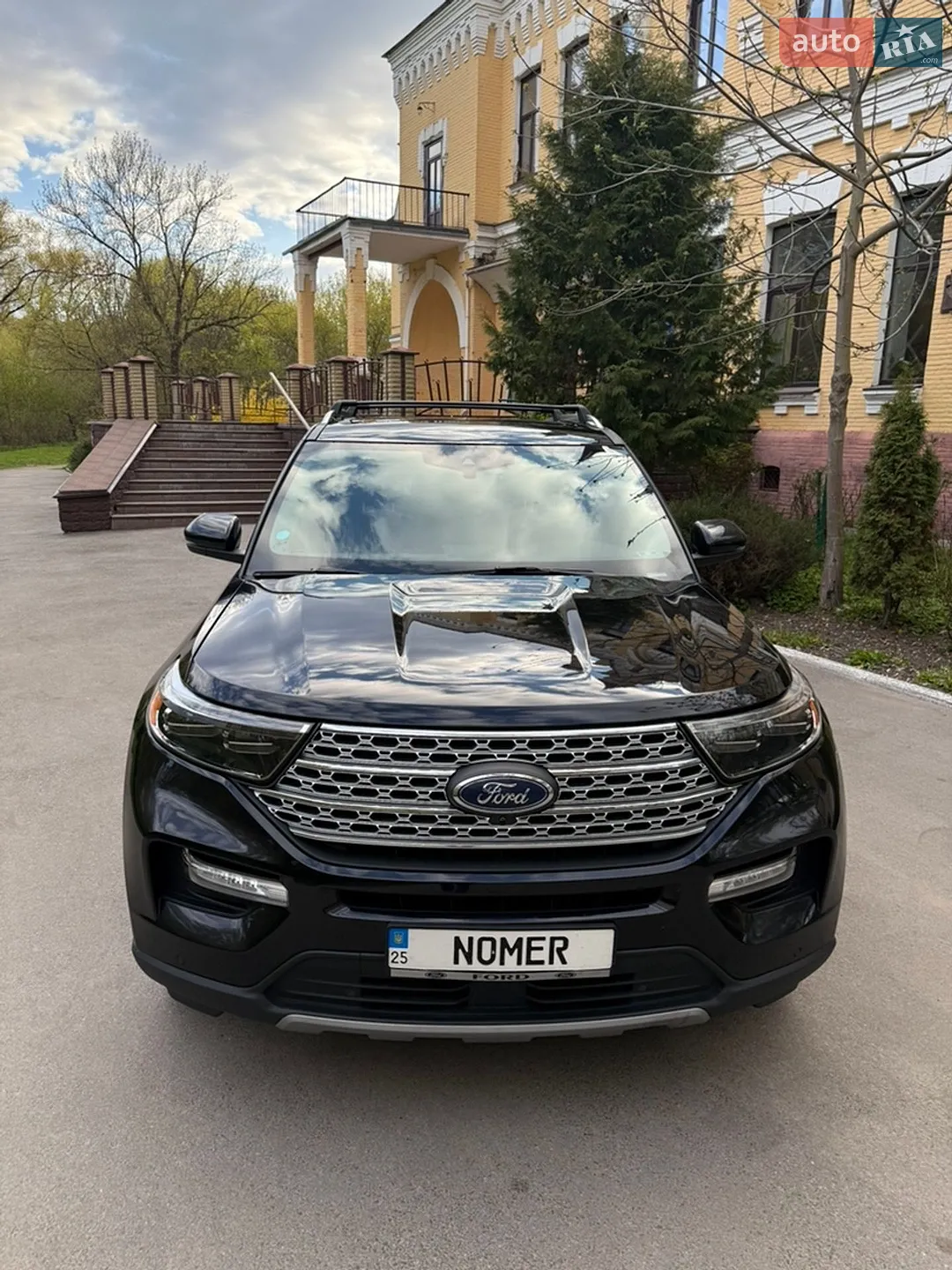2020 Ford Explorer - мініатюра 3