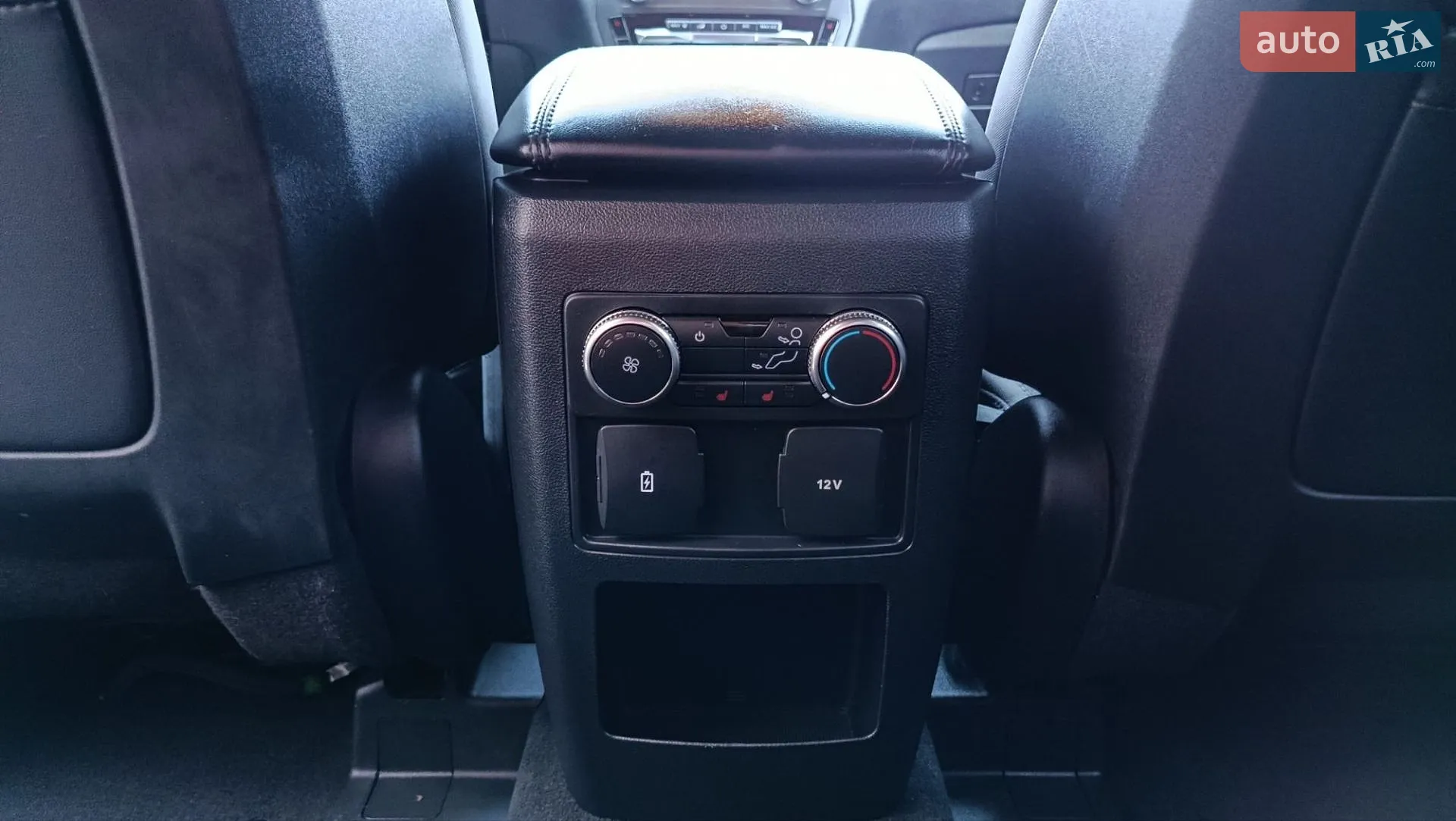 2020 Ford Explorer - мініатюра 20