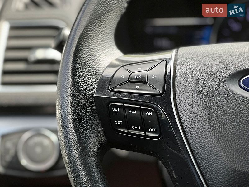 Позашляховик / Кросовер Ford Explorer 2018 в Львові