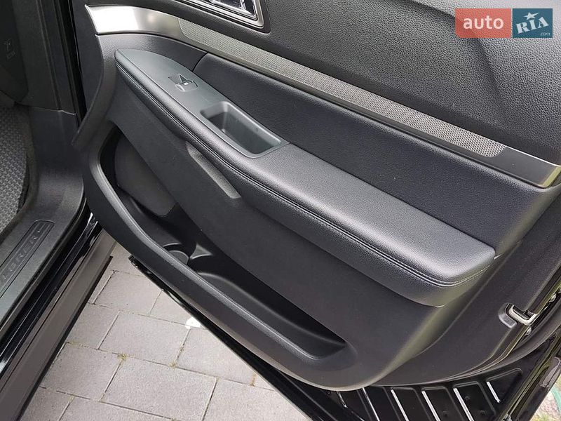 Внедорожник / Кроссовер Ford Explorer 2018 в Киеве