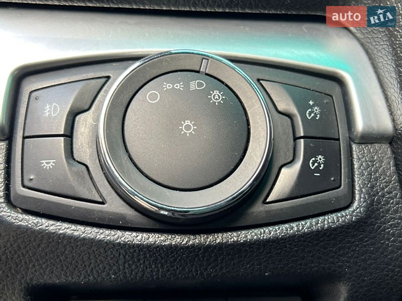 Позашляховик / Кросовер Ford Explorer 2016 в Одесі